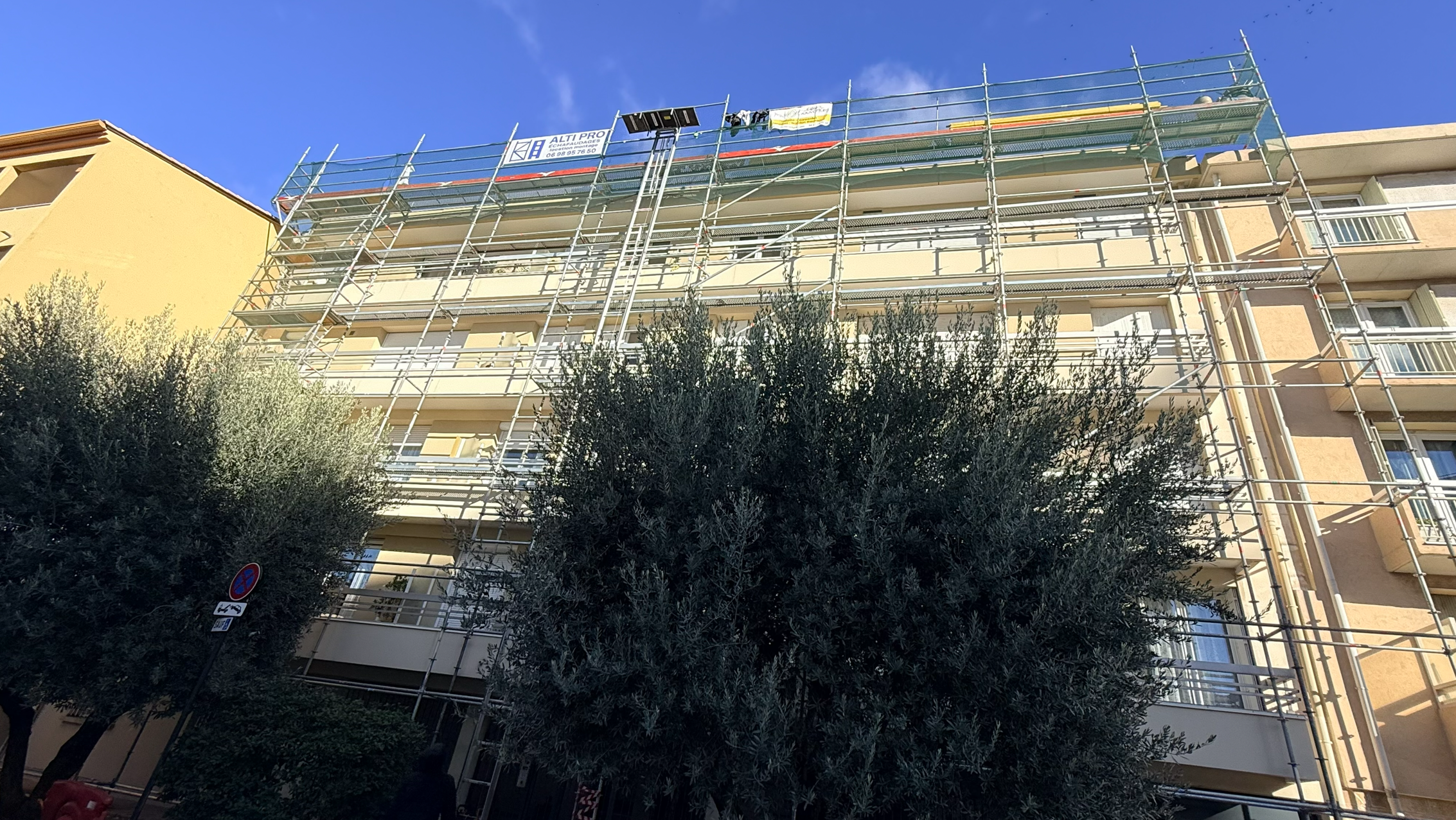 Échafaudage maison deux étages